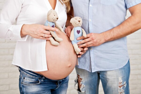 Zwillingsschwangerschaft: Freude und Herausforderungen im Doppelpack - Zwillingsschwangerschaft: Doppelte Freude und Herausforderungen