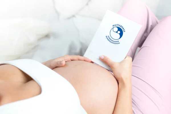 Unverzichtbar in der Schwangerschaft: Der Mutterpass - Unverzichtbar in der Schwangerschaft: Der Mutterpass